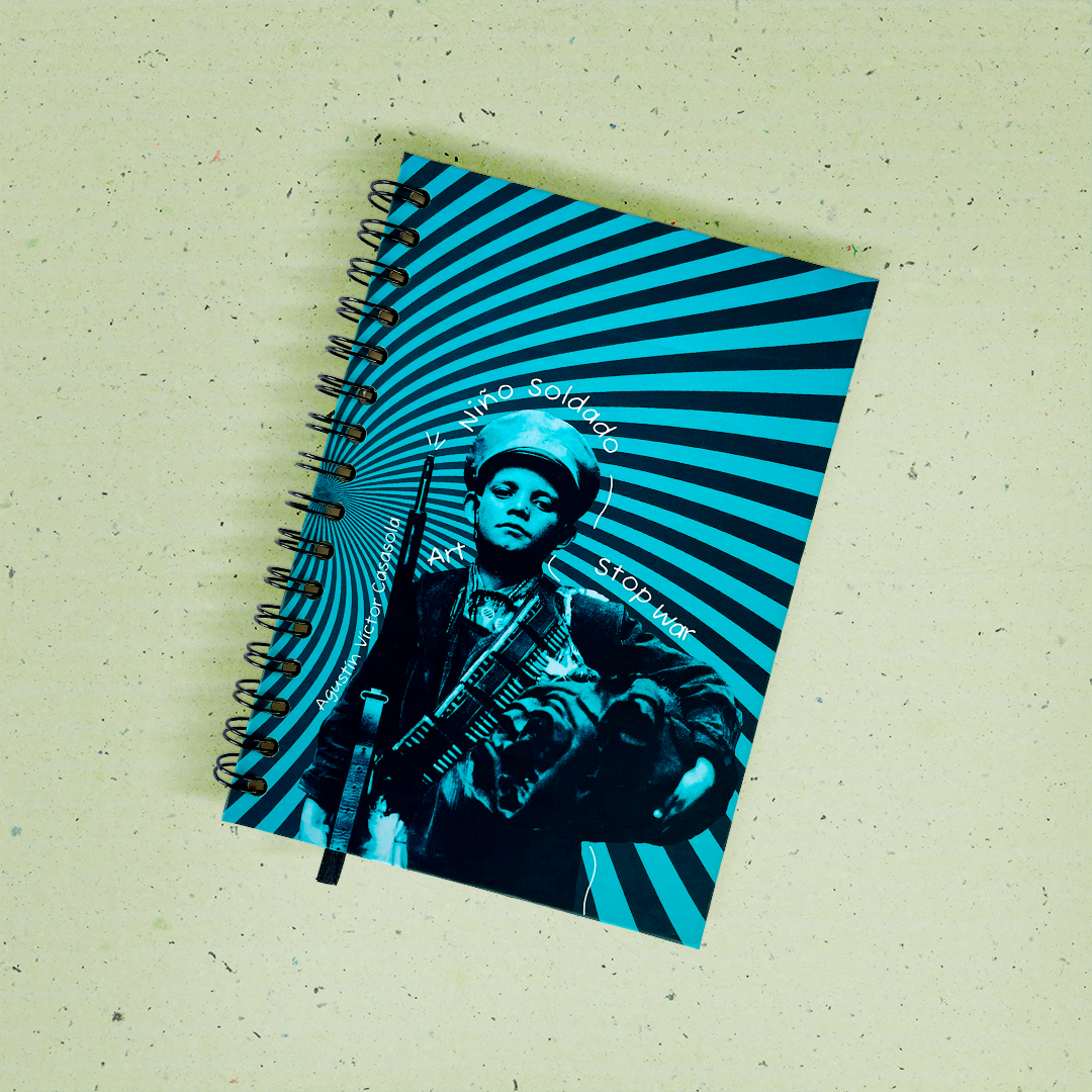 Libreta Niño Soldado fotografía intervenida Casasola Fotografía