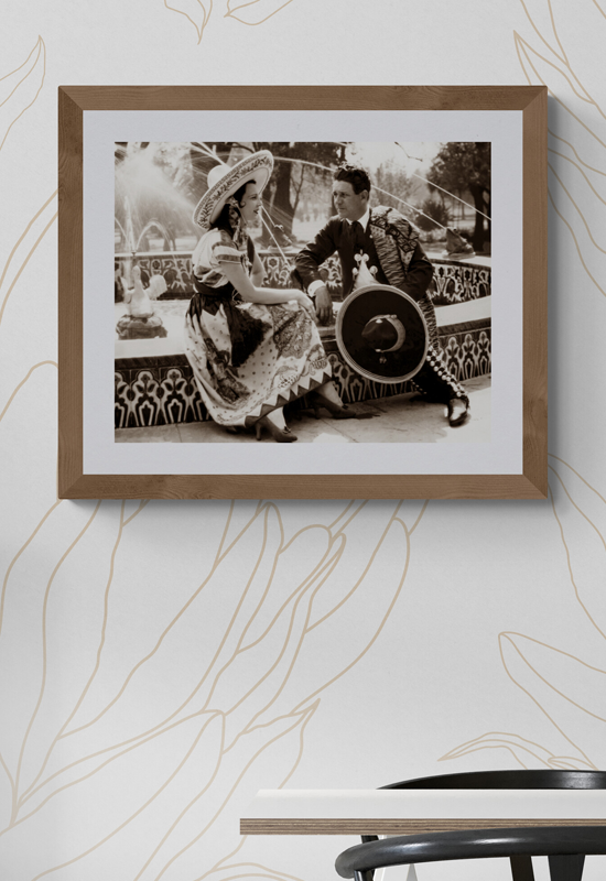 Charro y china poblana en fuente de Chapultepec