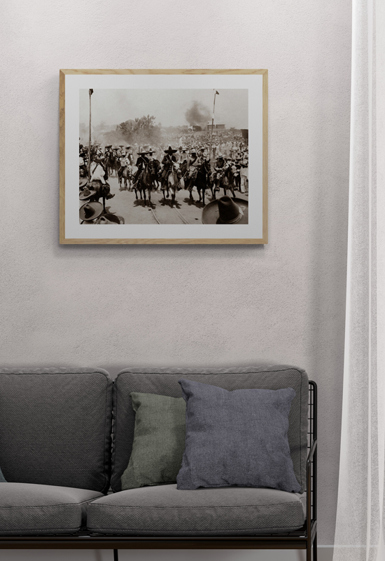 Gral. Emiliano Zapata entrando a Cuautla, Mor.