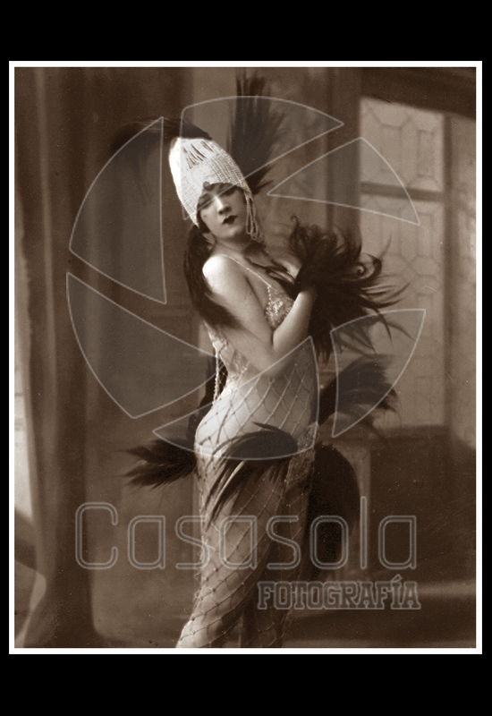 Celia Padilla con traje de red