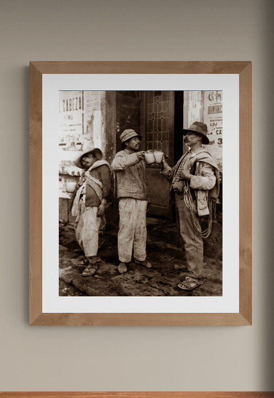 Mecapaleros tomando pulque