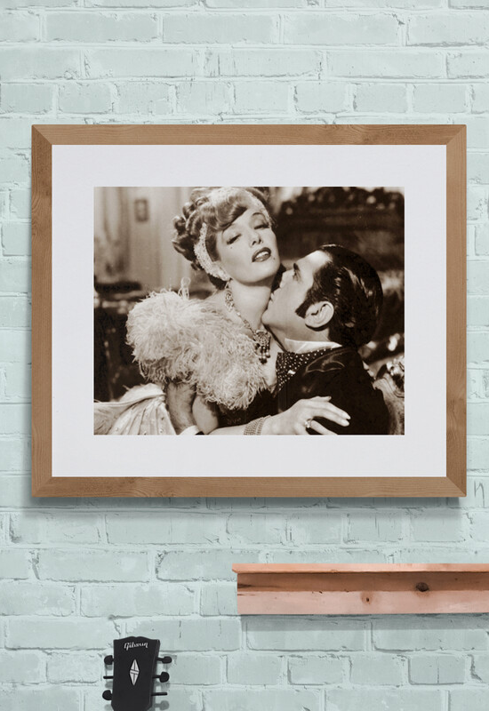 Lupe Vélez y Miguel Ferriz en una escena de "Naná"