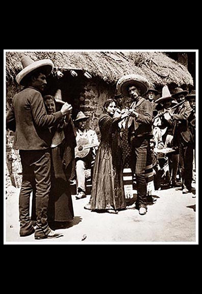 Baile típico en Santa Anita