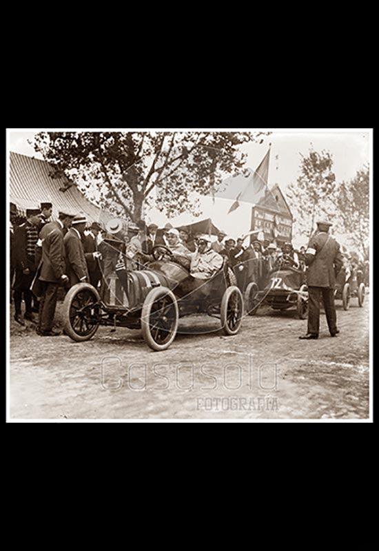 Carrera de autos Renault