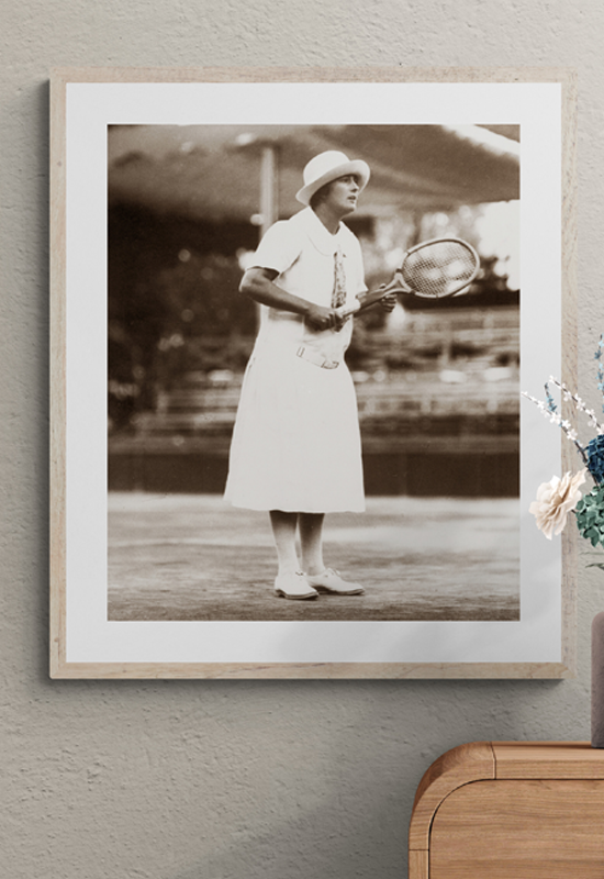 Mujer tenista a principios del siglo XX