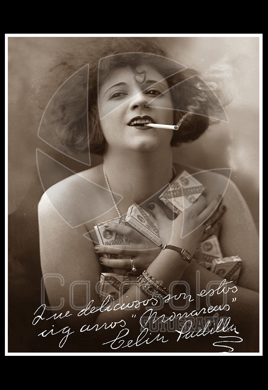 Celia Padilla anunciando los Cigarros "Monarcas"
