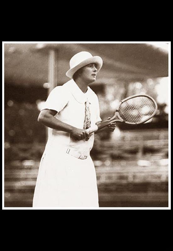 Mujer tenista a principios del siglo XX
