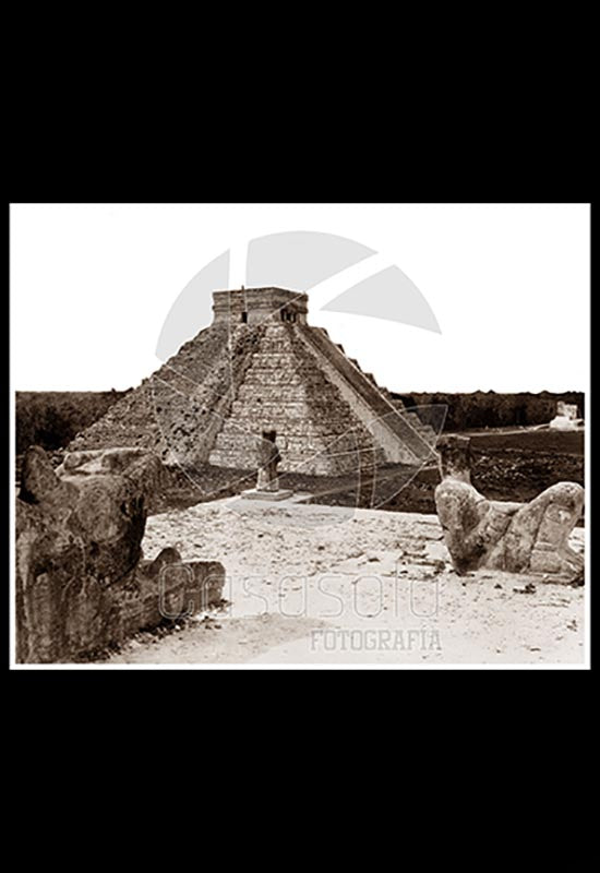 Vista panorámica parcial de Chichén Itzá