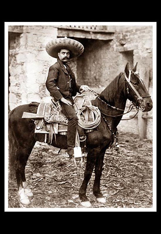 Gral. Emiliano Zapata a caballo