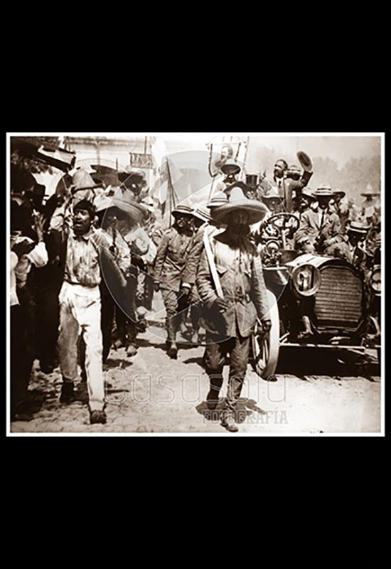 Francisco I. Madero entrando a Cuernavaca